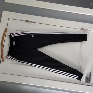 Adidas black 3 white stripes jogger pant!